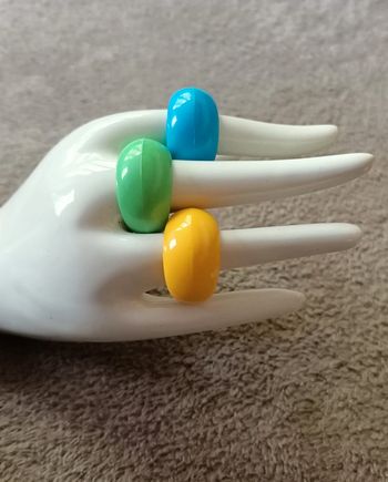 3 bagues vintage plastique