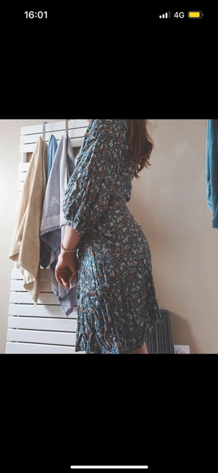 Robe fleurie - photo numéro 3