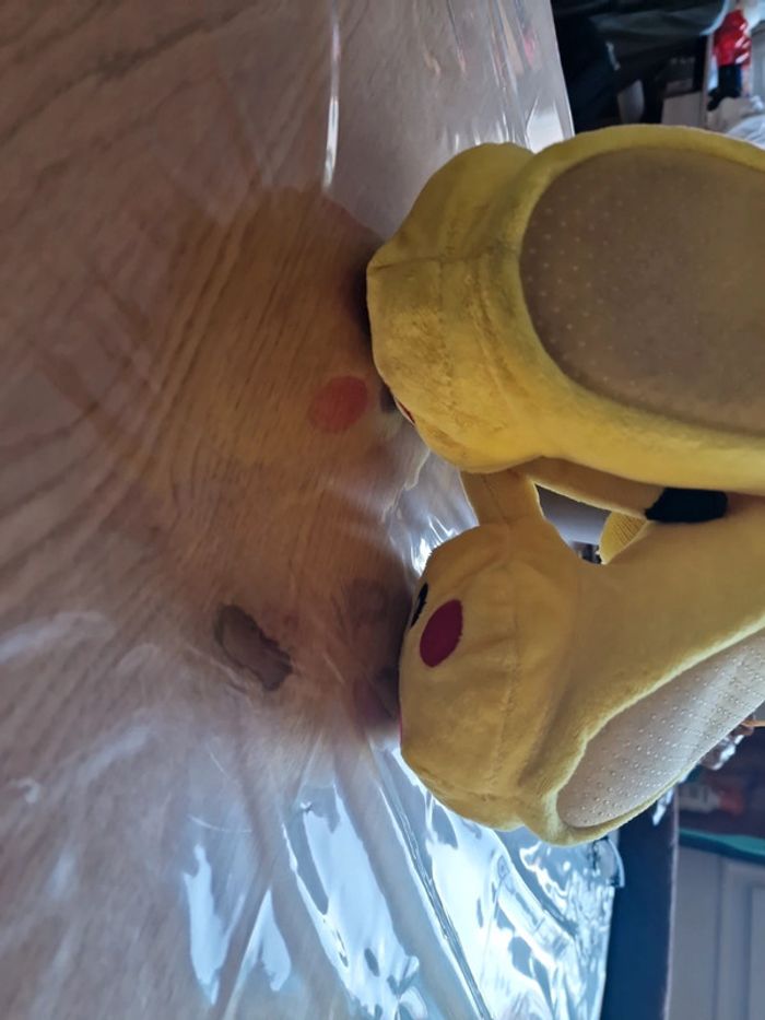 Chausson peluche pikatchu taille 28 - photo numéro 5
