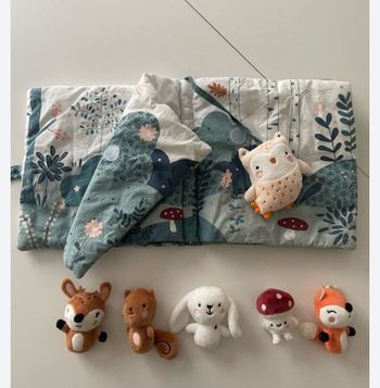 Livre d'éveil la forêt enchantée Vertbaudet