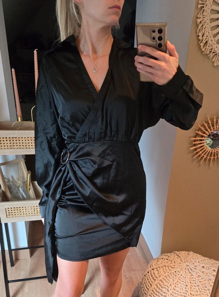 Robe Shein noir satiné
