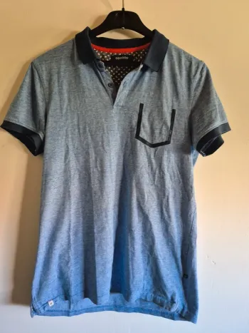 Polo bleu