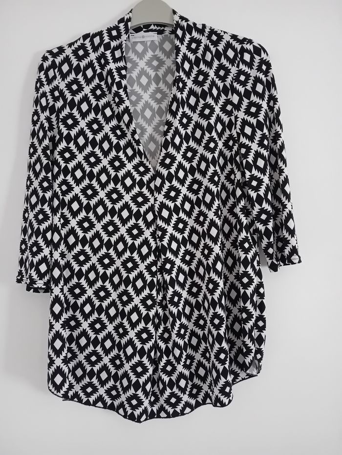 Haut noir et blanc