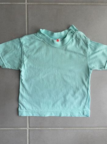 Tee shirt C&A taille 12 mois