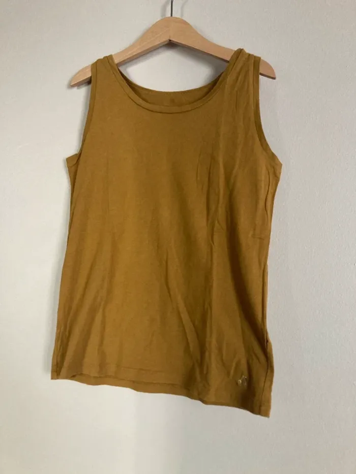 Bonpoint 🍒 joli débardeur 10 ans