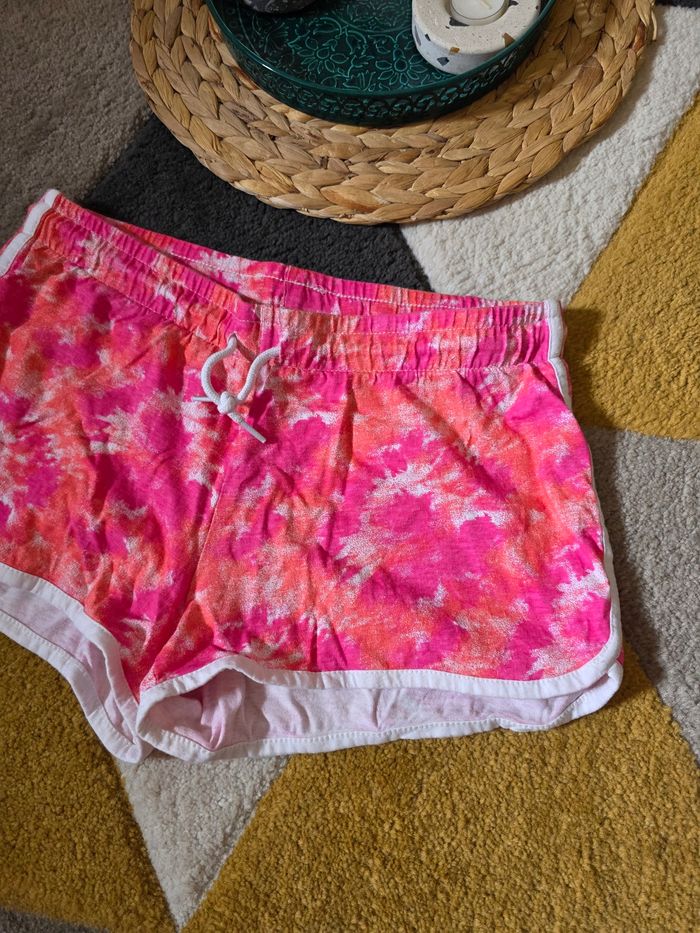 Petit short rose et blanc Primark taille s - photo numéro 2