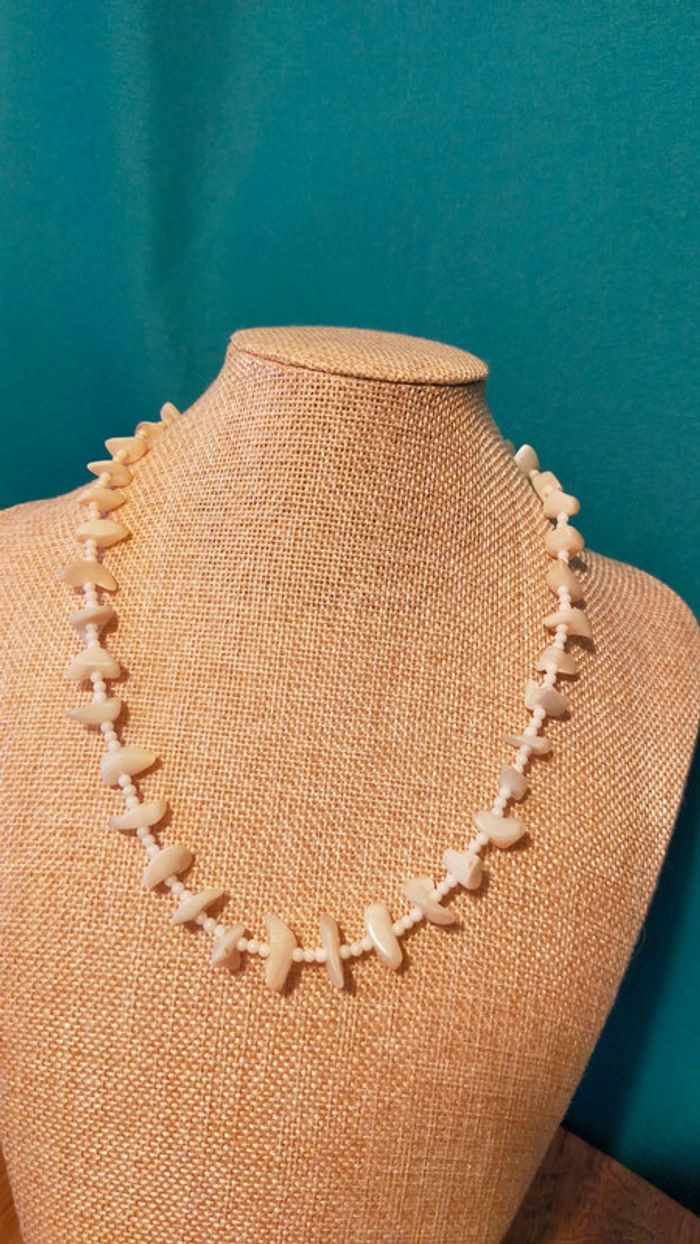 ollier vintage en nacre véritable – Collection Terres d’Ailleurs - photo numéro 8