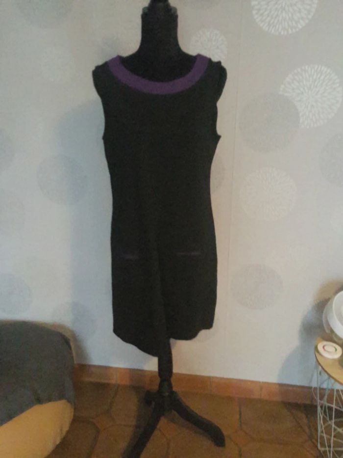 Robe noire et violette - photo numéro 3