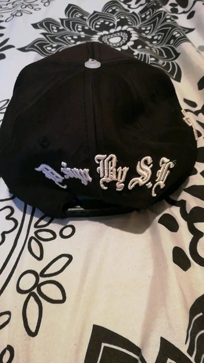 Casquette - photo numéro 2
