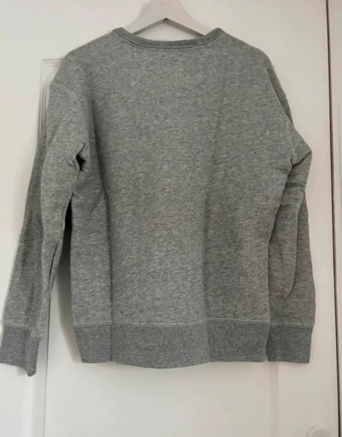 Pull Hollister taille S - photo numéro 2