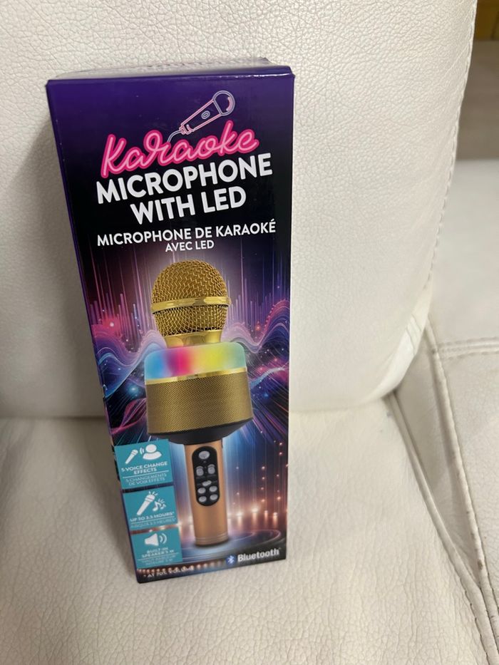 Micro de karaoké lumineux sans fil Bluetooth
