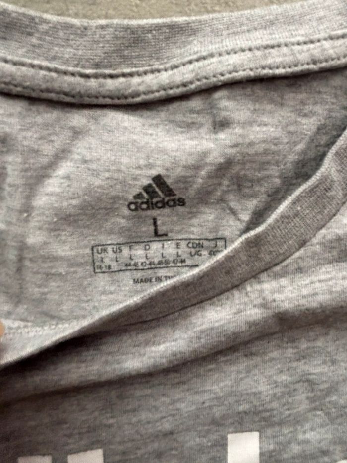 T-shirt gris Adidas – Taille L - photo numéro 2