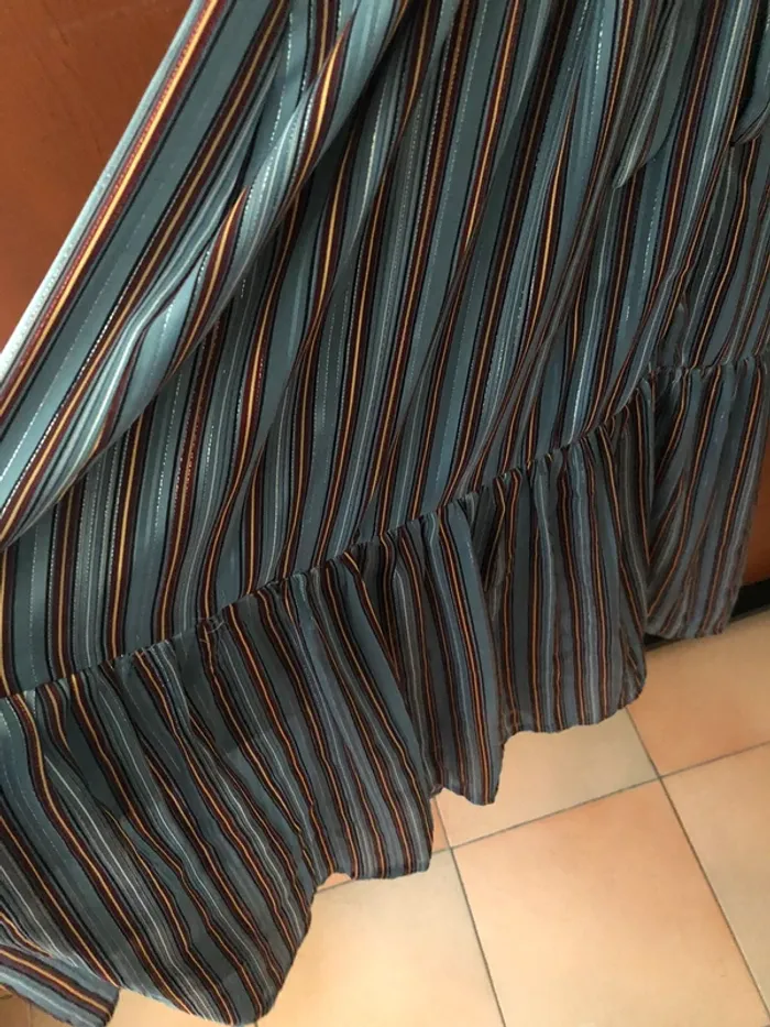 Robe longue Scarlet Roos en taille 1 - photo numéro 4