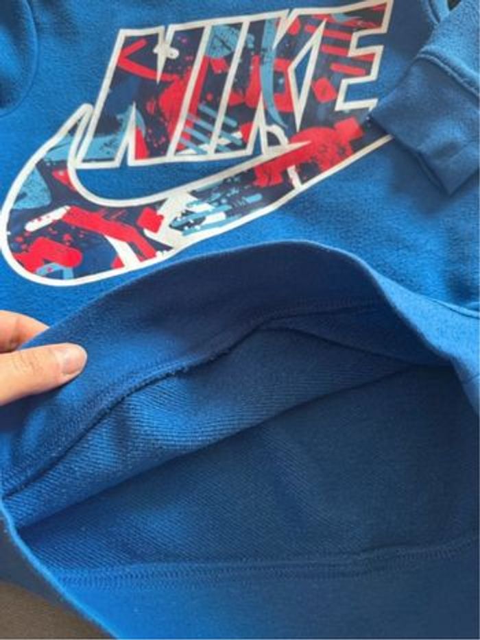 Joli Sweat NIKE 5/6 ans garçon - photo numéro 6