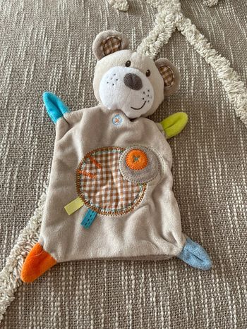 Peluche doudou plat 23cm Nicotoy ours koaka gris marron bleu orange vert très bon état