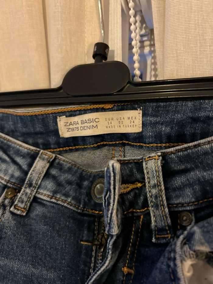 Jeans trouée - photo numéro 4