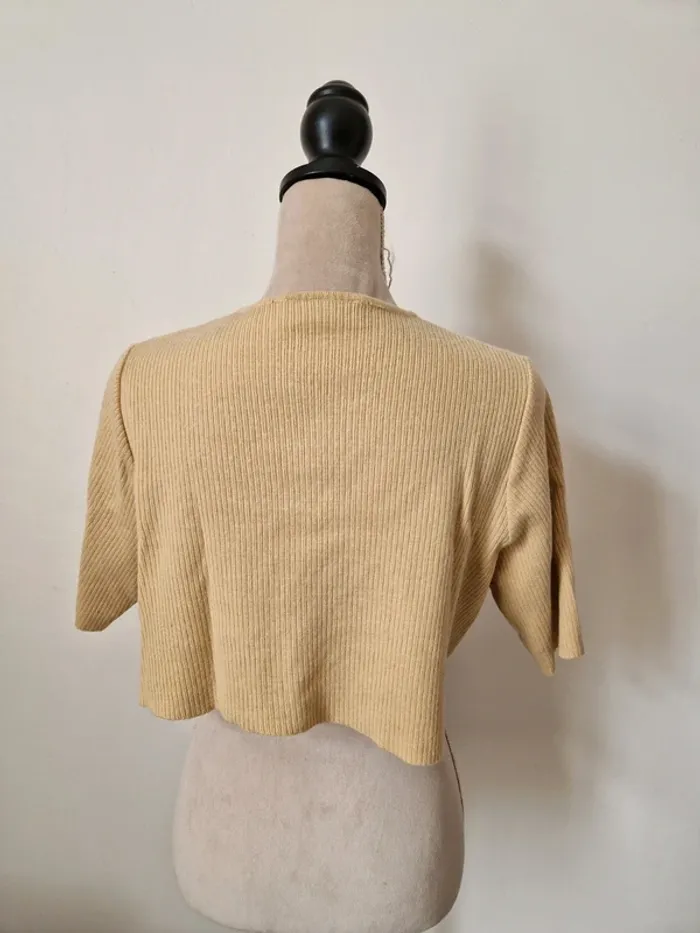 Crop top laine vintage beige jaune Albert forcier taille 44 - photo numéro 2