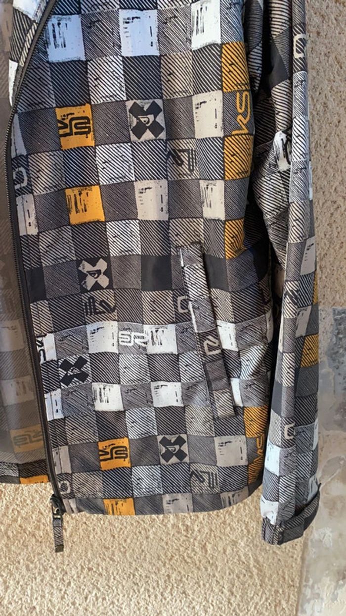 Kway quicksilver 16 ans - photo numéro 3
