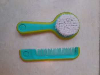Lot brosse et peigne