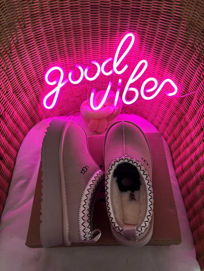 UGG plate-forme beige