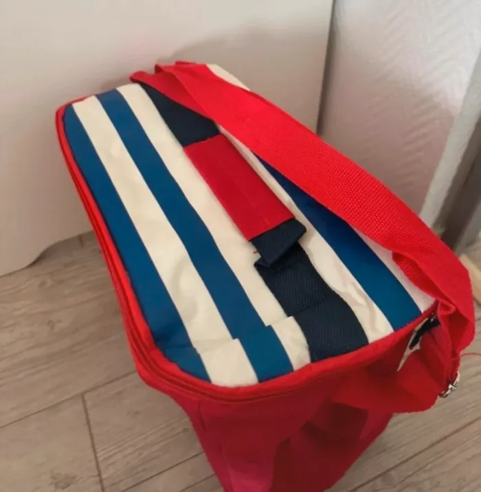 Sac isotherme rouge becquet - photo numéro 5
