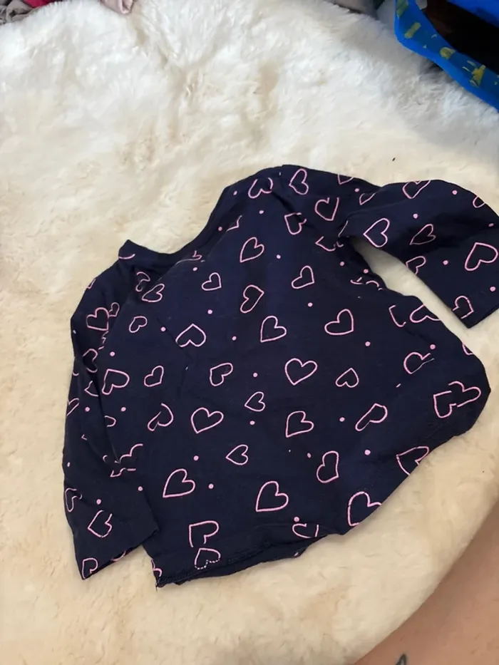 Haut cœur bébé fille primark 6/9 mois - photo numéro 2