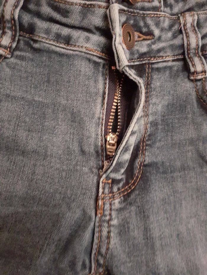 Jeans bleu  taille montante - photo numéro 8