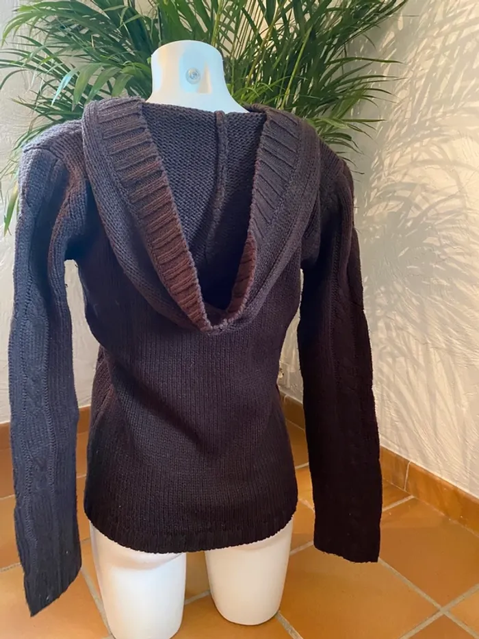 Pull avec capuche - photo numéro 3