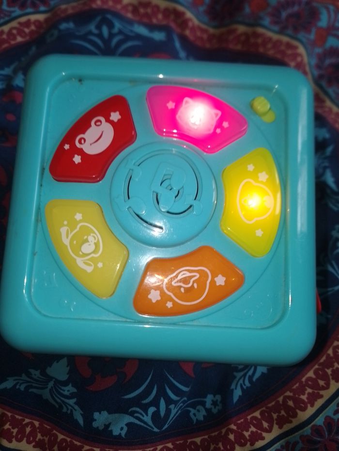 Cube multi activitées 1er âge dès 6 mois - photo numéro 9