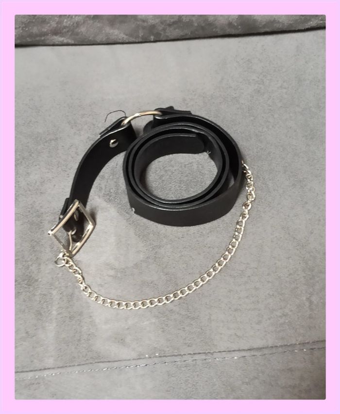 Ceinture noire style Rock/Goth avec anneau et chaîne