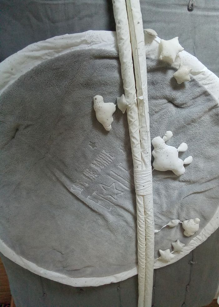 Tapis d'éveil gris mixte nuages et étoiles Maisons du Monde - photo numéro 2