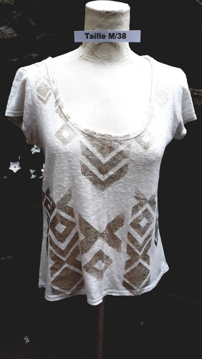 Tee-shirt manches courtes à motifs dorés