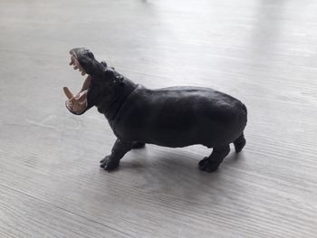Figurine hippopotame Papo