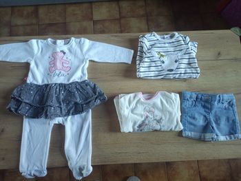 Lot de vêtements fille