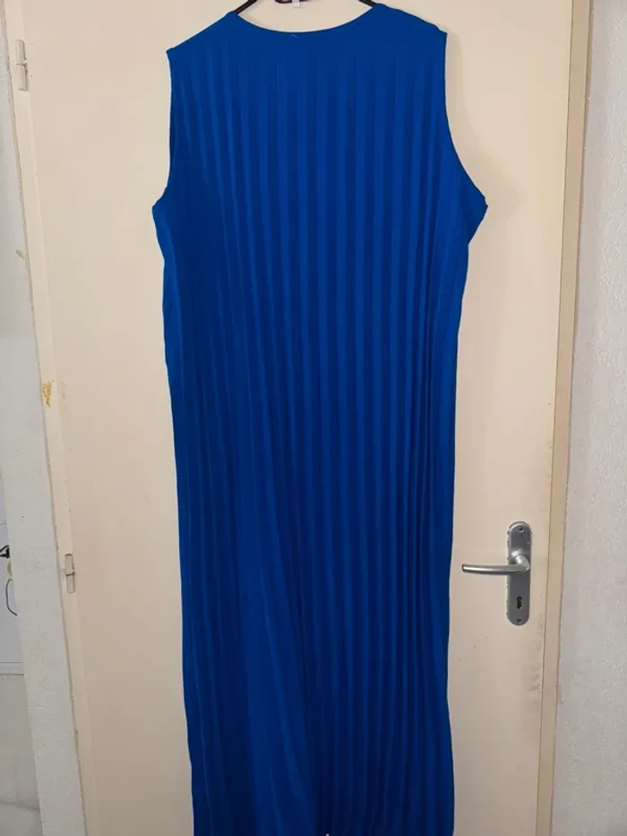 Robe plissée bleu roi neuve taille unique jusqu’à 52 - photo numéro 2