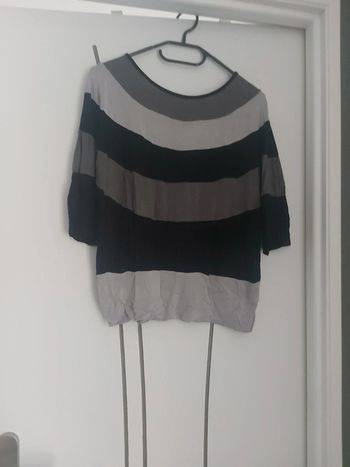 Haut manche 3/4 taille 40 gris et noir
