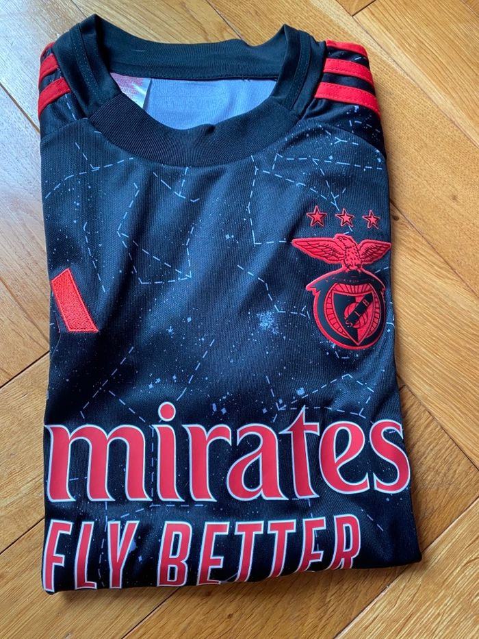 T-shirt football benfica - photo numéro 1