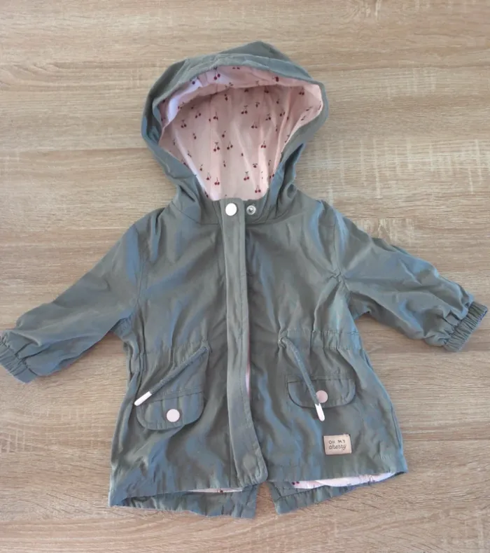 Veste coupe vent 6 mois - photo numéro 2