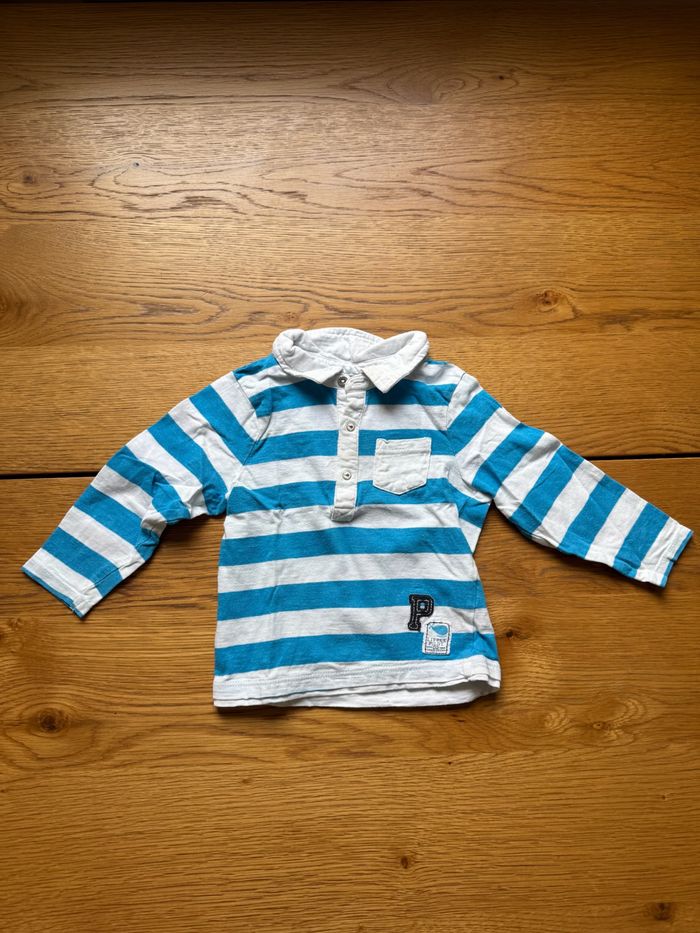 Polo Manches Longues Orchestra 18 Mois Blanc et Bleu – Tache au Col – Réduction sur Lot