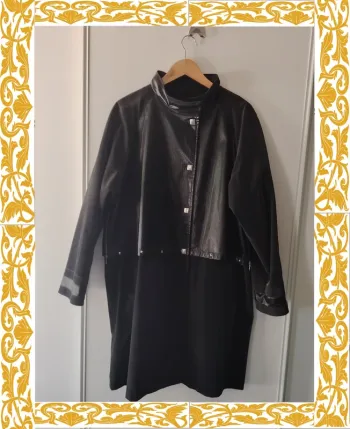 Long manteau imperméable ET dieu créa la femme T44