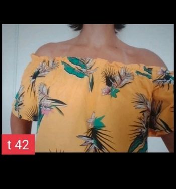 Jolie top épaules dénudées. Femme. Woman by gémo.
Taille 42