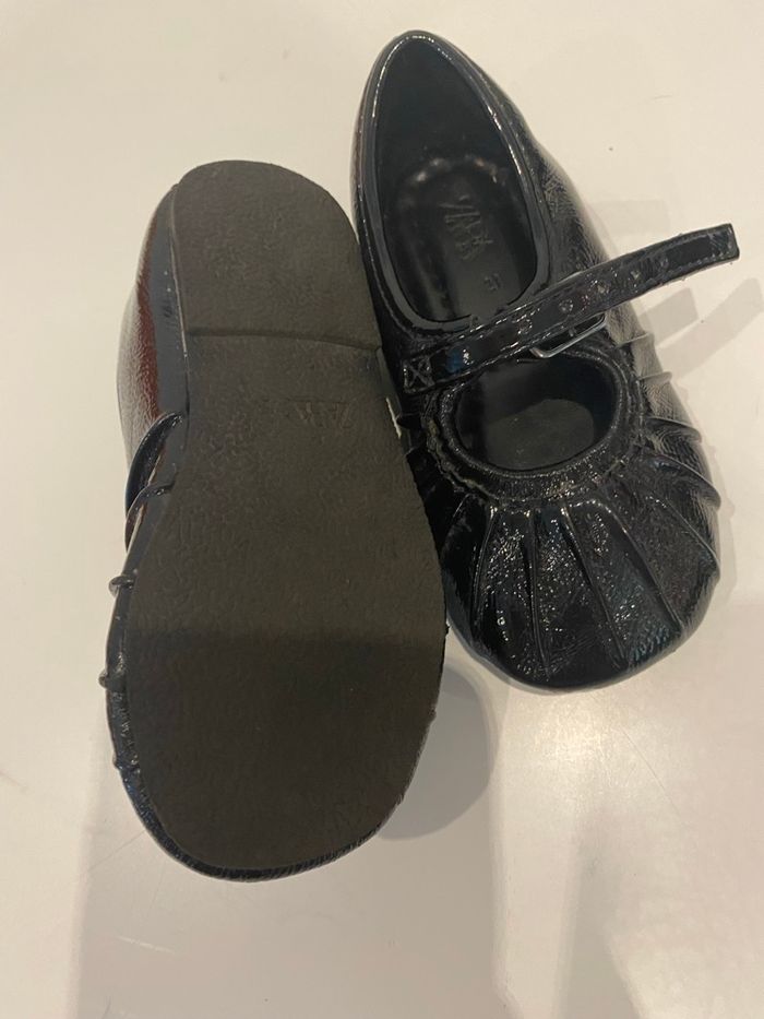 Ballerines Zara taille 21 - photo numéro 2