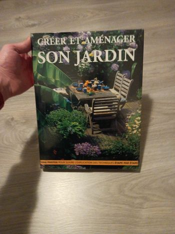 Livre - Manuel Créer et aménager son jardin aux éditions manise NEUF