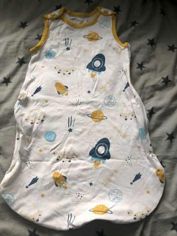 Jolie gigoteuse taille 0/12mois confortable bonne qualité