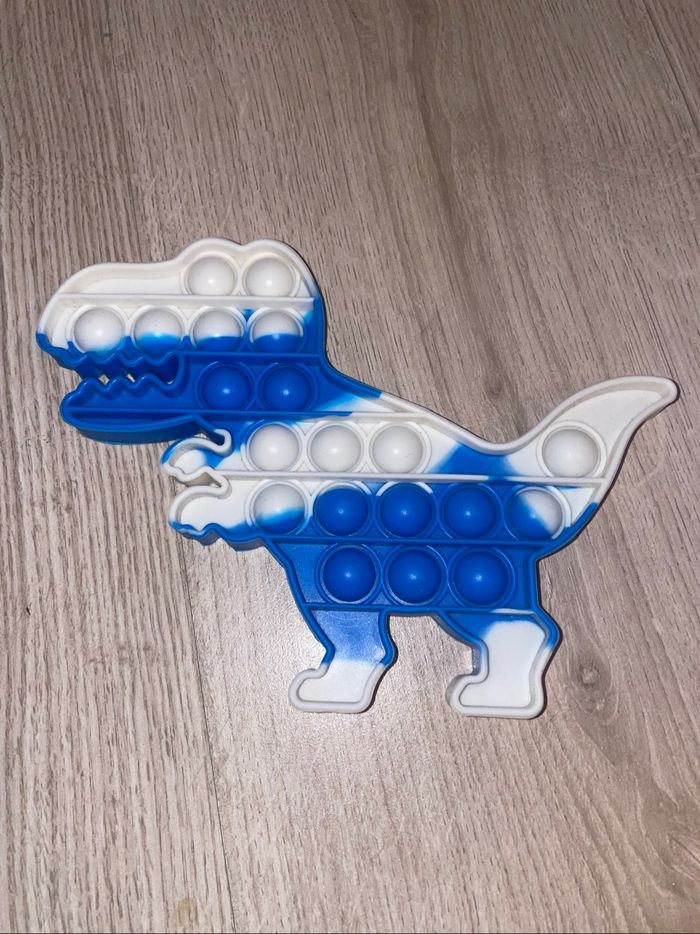 Pop it dinosaure