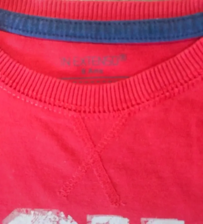 T-shirt  rouge manches longues 8 ans - photo numéro 3