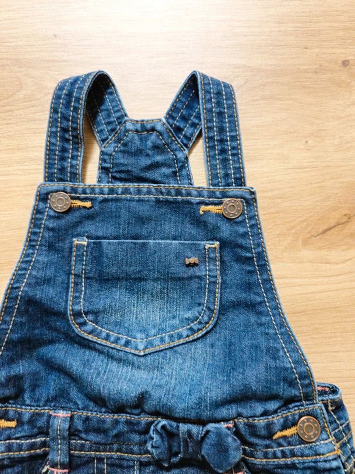 Robe en jeans bleu marine fille 6 mois très bon état - photo numéro 3