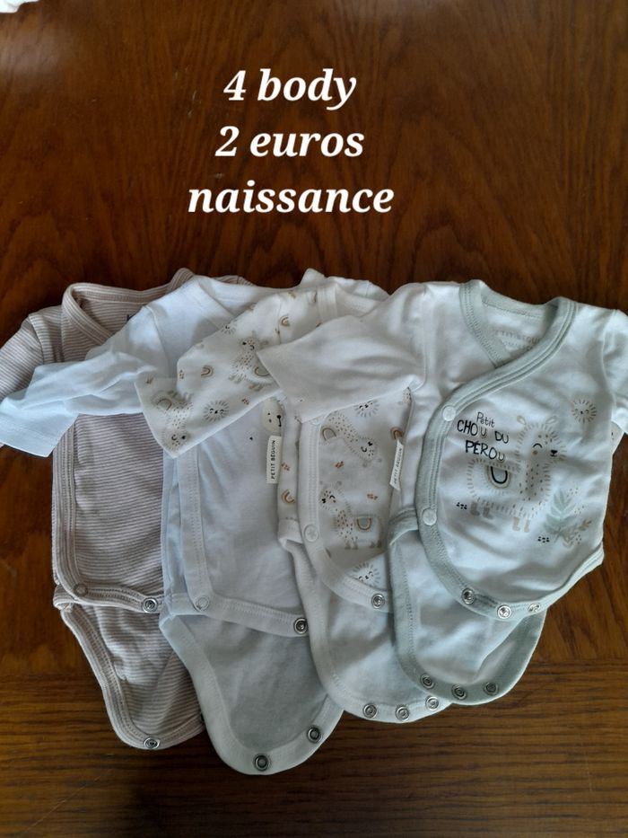 vêtements - photo numéro 2