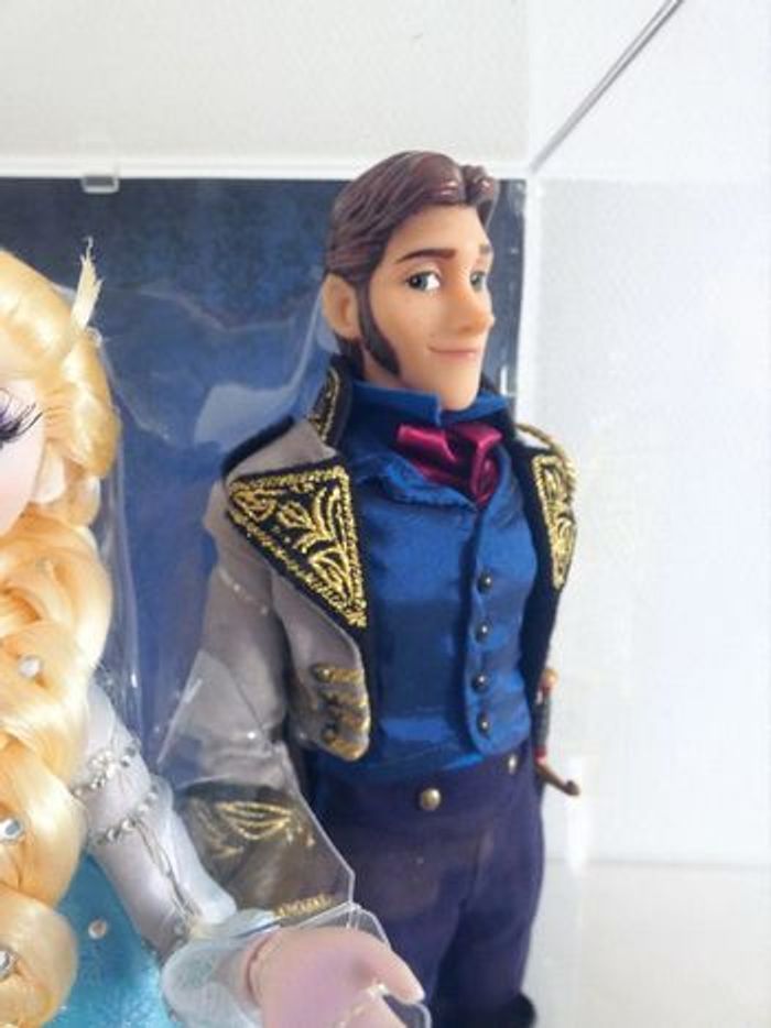 Poupée édition limitée elsa et Hans fairytale Disney NEUVE - photo numéro 7