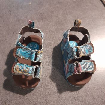 Sandalettes bébé